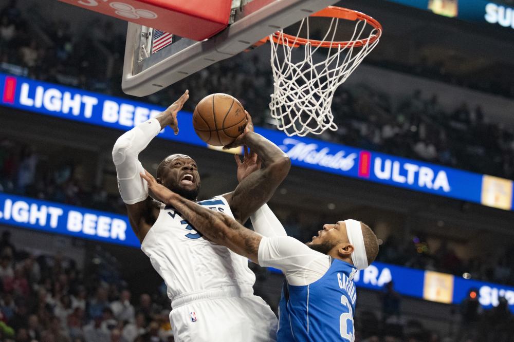 中脱颖而出 中脱颖而出