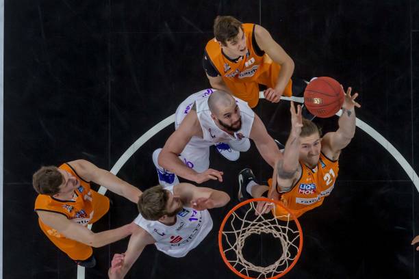 常对整个赛 常对整个赛